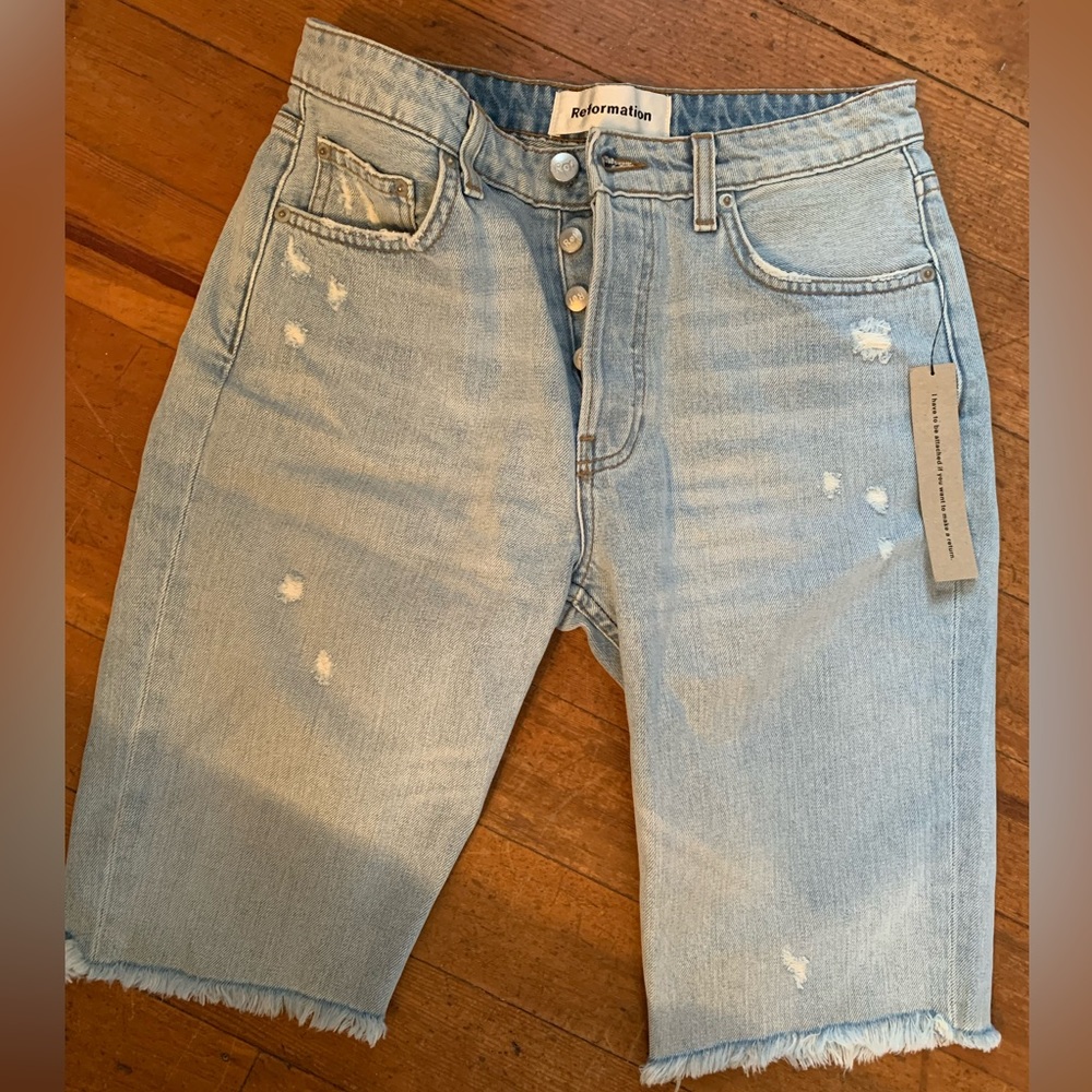 NWT Reformation Boyfriend Short